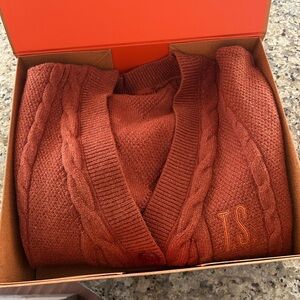 Taylor swift cardigan